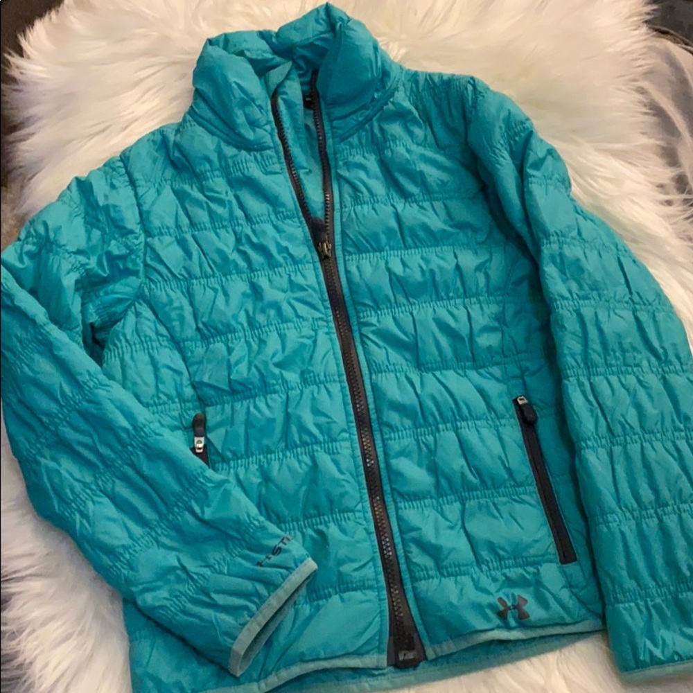 Girls lightweight under armour jacket🐛
